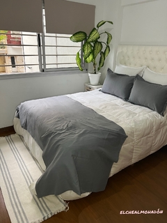 Combo Pie De Cama Tusor + (2) Almohadones Tusor + Alfombra - comprar online