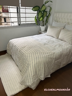 Imagen de Combo Pie De Cama Tusor + (2) Almohadones Tusor + Alfombra