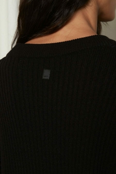 SWEATER PILI NEGRO - comprar online