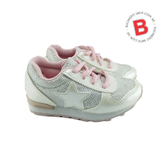 Zapatillas urbanas con brillo 354.106