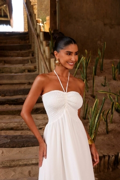 VESTIDO LONGO DE CREPE OFF WHITE CRIS na internet