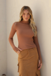 BLUSA MODAL CANELADA VITÓRIA CAMEL