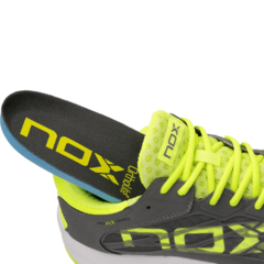Zapatillas Nox AT10 Lux Gris Amarillo Flúor