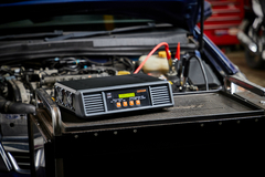 Imagem do Carregador Profissional de Baterias 12V e 24V – 50A - Modelo OSCP5024