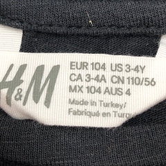 Remera H&M - Talle 3 años