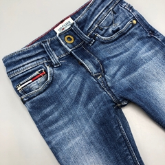 Jeans Tommy Hilfiger - Talle 6-9 meses - SEGUNDA SELECCIÓN - tienda online