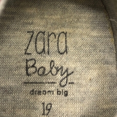Zapatillas Zara - Talle 19 - SEGUNDA SELECCIÓN - tienda online