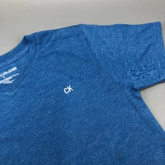 Remera Calvin Klein - Talle 5 años - SEGUNDA SELECCIÓN - comprar online