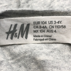 Remera H&M - Talle 3 años - tienda online