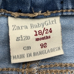 Jeans Zara - Talle 18-24 meses - SEGUNDA SELECCIÓN - Baby Back Sale SAS
