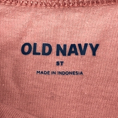 Remera Old Navy - Talle 5 años - SEGUNDA SELECCIÓN