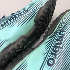 Imagen de Botines Umbro - Talle 35 - SEGUNDA SELECCIÓN