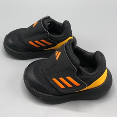 Zapatillas Adidas - Talle 19 - SEGUNDA SELECCIÓN - comprar online