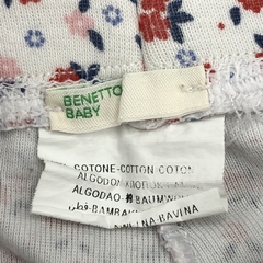 Segunda Selección - Short Benetton Talle 9-12 meses blanco - flores rojas rosas - Baby Back Sale SAS