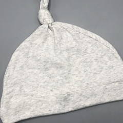 Gorro Carters Talle 6 meses algodón gris jaspeado claro - comprar online