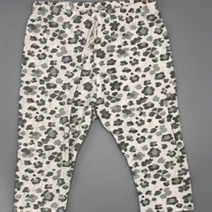 Segunda Selección - Legging Minimimo Talle M (6-9 meses) algodón gris claro animal print (33 cm largo) - comprar online