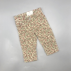 Segunda Selección - Pantalón Baby Cottons Talle 9 meses corderoy verde musgo florcitas rojas (37 cm largo)