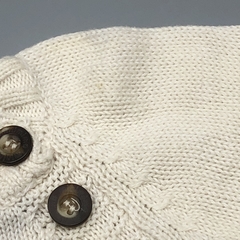 Segunda Selección - Sweater Minimimo Talle M (6-9 meses) hilo color crudo botones en internet
