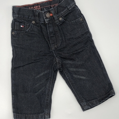 Jeans Tommy Hilfiger Talle 3-6 meses jean azul socuro parche bolsillo trasero (33,5 cm largo) - comprar online