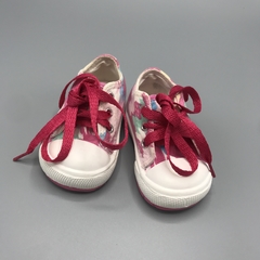 Zapatillas GaxBay Talle 17 ARG blancas y rosa cordones fucsia (12 cm largo plantilla)