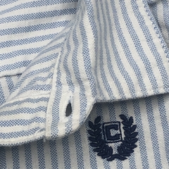 Segunda Selección - Camisa Chaps Talle 9 meses lino rayas celeste blanco bordado azul