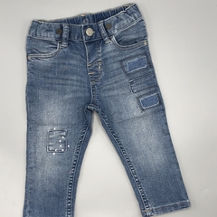 Segunda Selección - Jeans HyM Talle 6-9 meses azul claro parches (41 cm largo) - comprar online