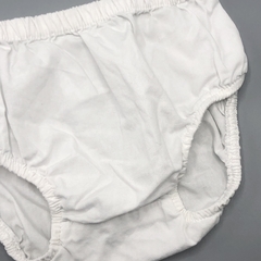 Bombacha Carters Talle 12 meses blanco liso - comprar online