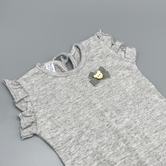 Remera NUEVA Talle 1 (0-3 meses) algodón y lycra gris broche osito - comprar online