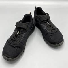 Segunda Selección - Zapatillas Decathlon Talle 33 EUR (23cm suela) negras