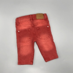 Pantalón Crayón Talle S (3-6 meses) gabardina rojo localizado (30 cm largo) en internet