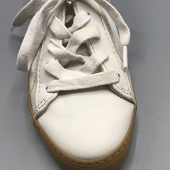 Segunda Selección - Zapatillas Zara Talle 31 EUR (21cm suela) blancas suela marrón