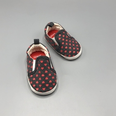 Zapatillas Carters Talle 3-6 meses algodón gris oscuro corazones (11,5 cm largo plantilla) - comprar online