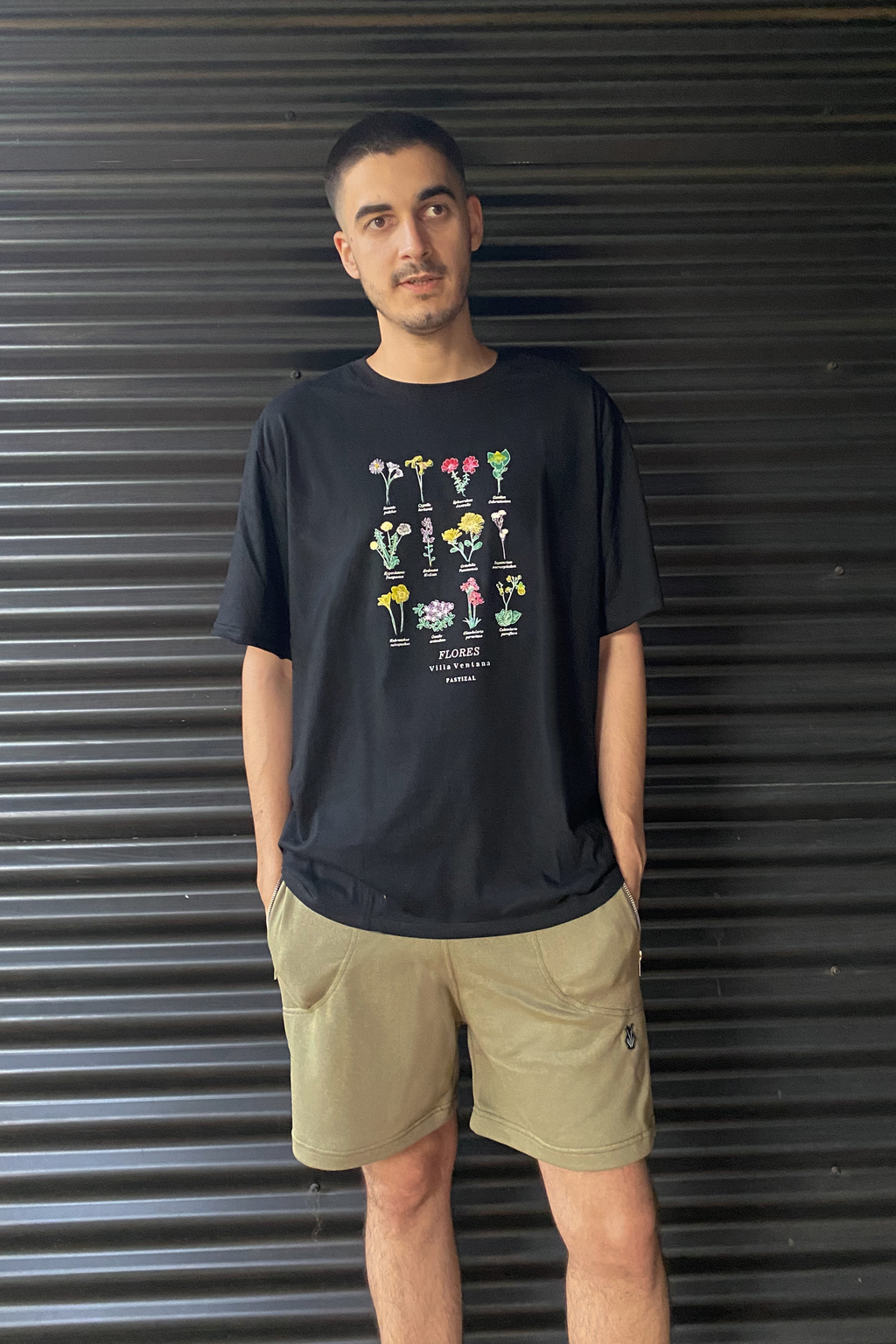 Remera con flores hotsell