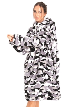 Pijamanta camuflado gris - comprar online
