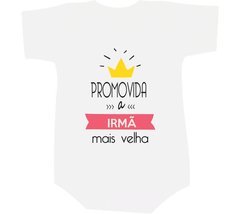 Camiseta Promovida a irmã mais velha com coroa na internet