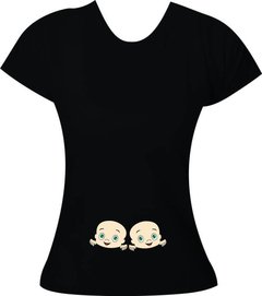 Camiseta Gestante Bebê espiando na barriga gemeos