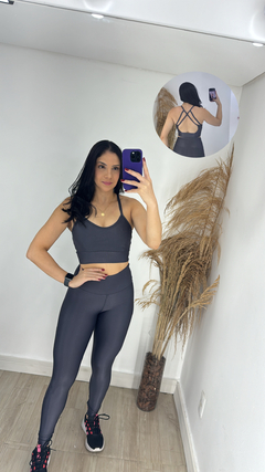 Top Larissa - FM Fitness