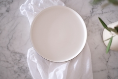 Plato Postre Sakura Porcelana c/Borde Negro 20 cms en internet
