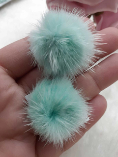 Imagem do POMPOM PELINHO 2,5 CM ( 2 UNIDADE)