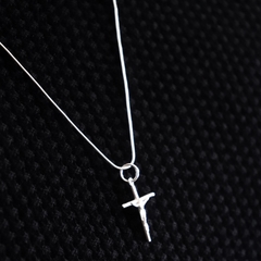 Colar Crucifixo Cristo Prata 925 - comprar online