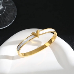Bracelete Feminino Gold Madrepérola em Aço Inoxidável Ouro 18k - comprar online