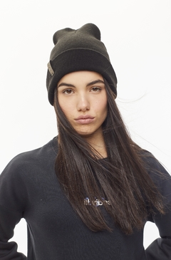 GORRO BROKEN BLACK - comprar online