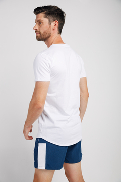 REMERA ADVENTURE WHITE - comprar online