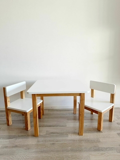 Juego de mesa y sillas Santos