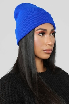 GORRO DE LANA UNISEX -AZUL- en internet