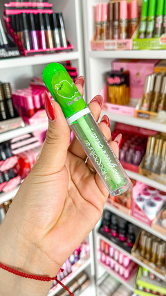 VOLUMINIZADOR DE LABIOS LIQUIDACIÓN