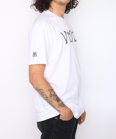 REMERA LONG FIT VISION HUESOS BLANCO - comprar online