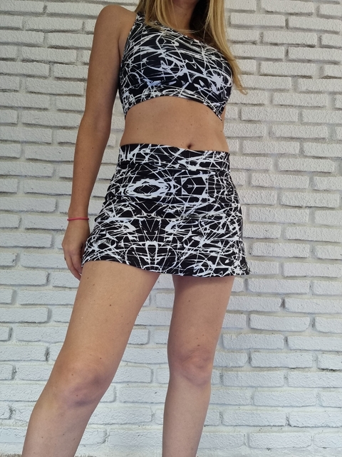 Pollera con short "Vader"