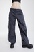 PANTALON PARACHUTE STRIPPED GRIS - PANTALONES ASESINOS