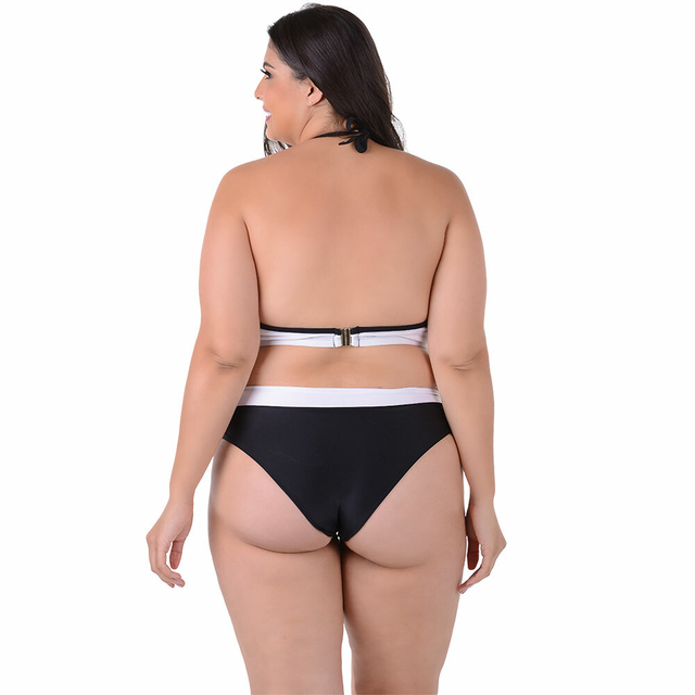 Biquíni Plus Size Cintura Alta Com Bojo Liso Preto e Branco